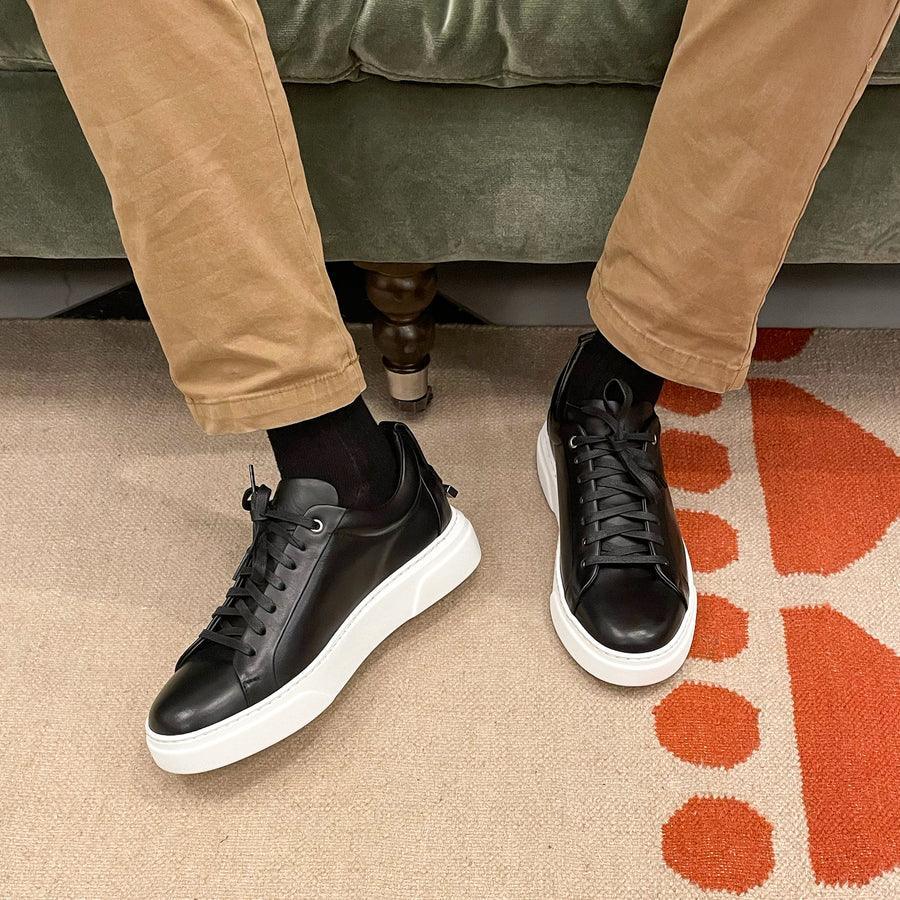Italian Figaro sneakers made by Mocalmo 